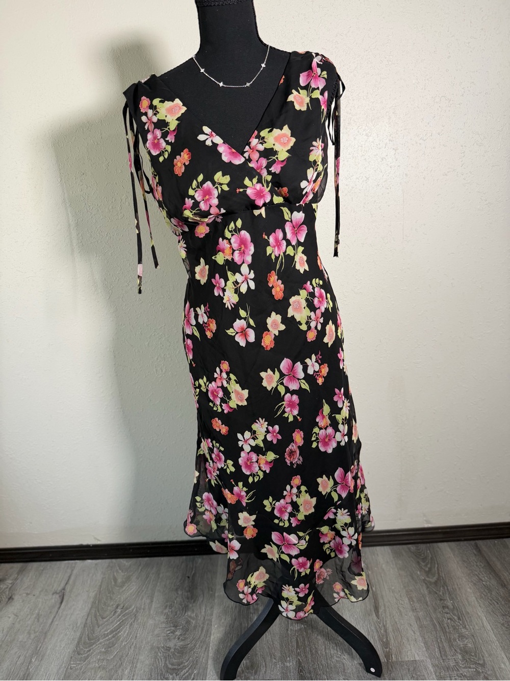 New York & Company Black Floral Tie-Shoulder Midi Dress